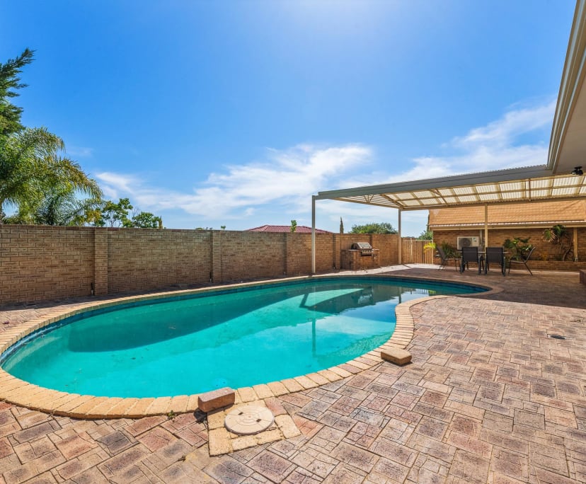 Room for Rent in Woodvale, Perth 180, Furnished,