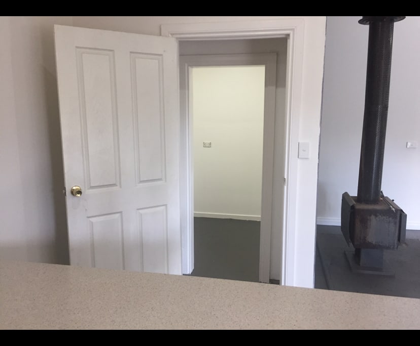 One Bed Flat for Rent in Diggers Rest, Melbourne ...