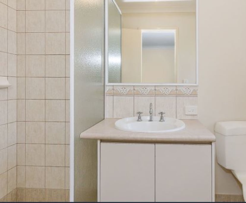 $180, Student-accommodation, 4 bathrooms, Bentley WA 6102