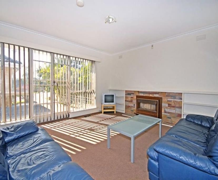 Furnished room in a share house