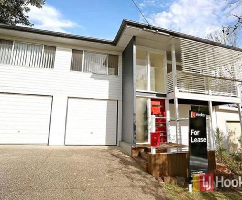 $250, Share-house, 3 bathrooms, Holland Park West QLD 4121