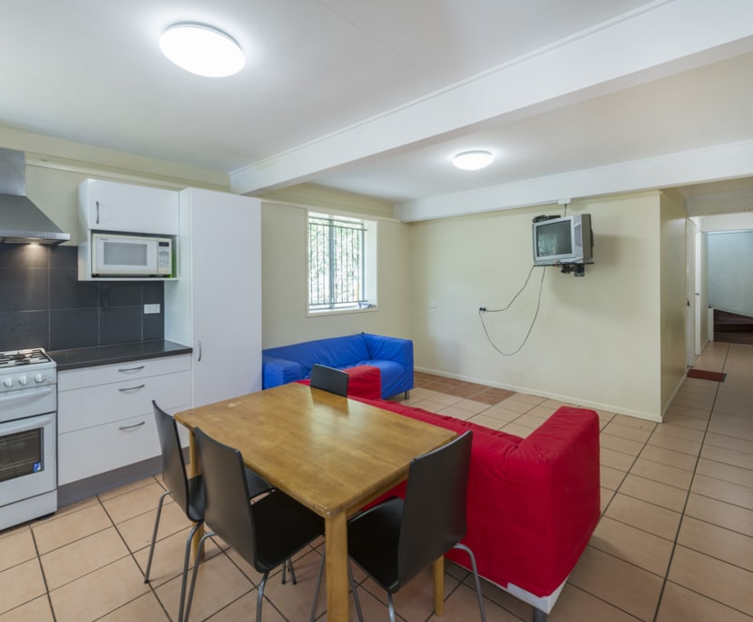 $200, Share-house, 6 bathrooms, Highgate Hill QLD 4101