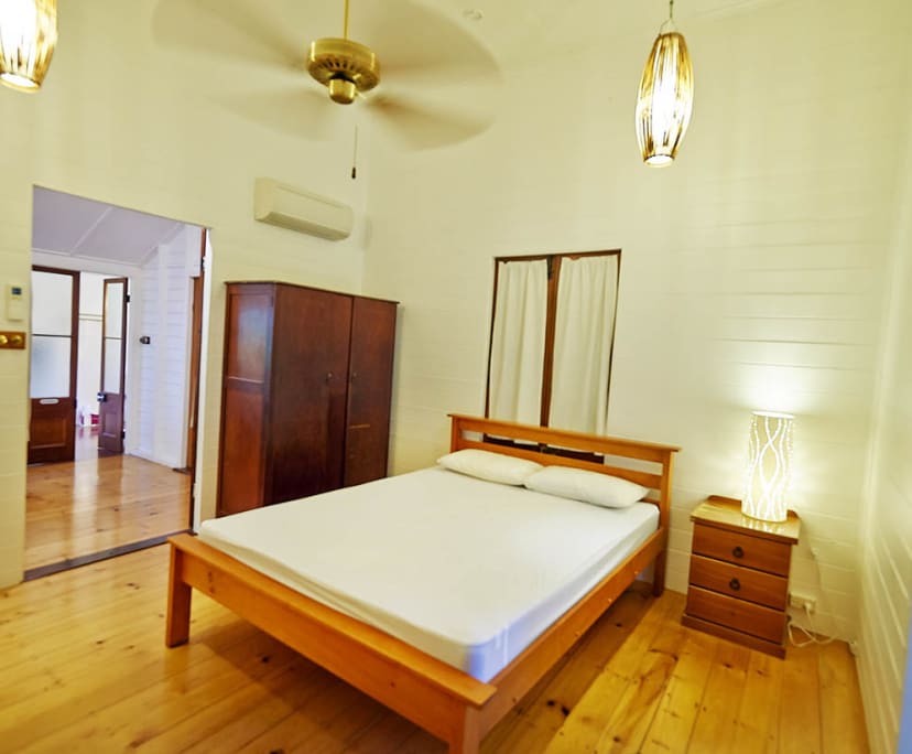 $360, Share-house, 4 bathrooms, North Ward QLD 4810