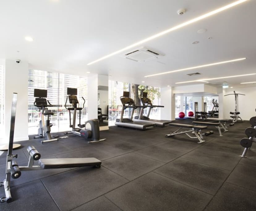 $760, Whole-property, 2 bathrooms, Melbourne VIC 3000