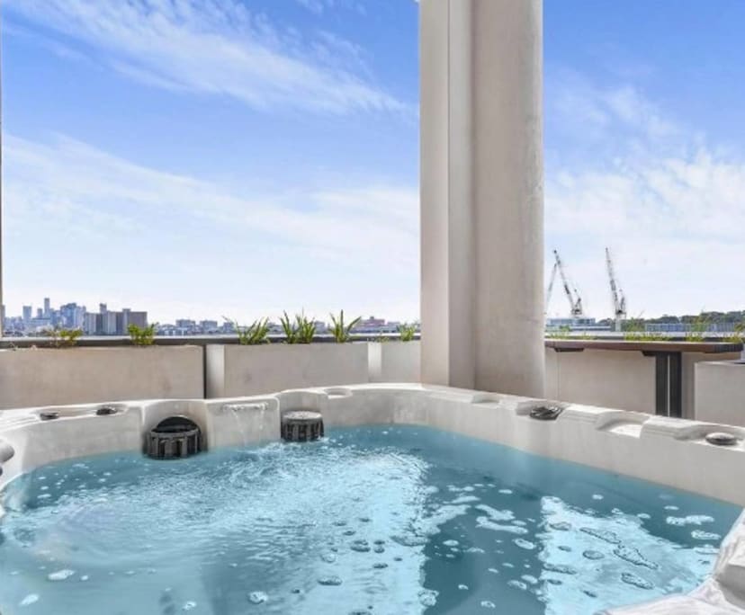 $1,199, Whole-property, 2 bathrooms, Richmond VIC 3121