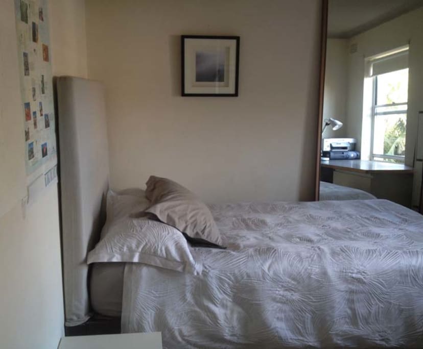 Furnished room in a flatshare