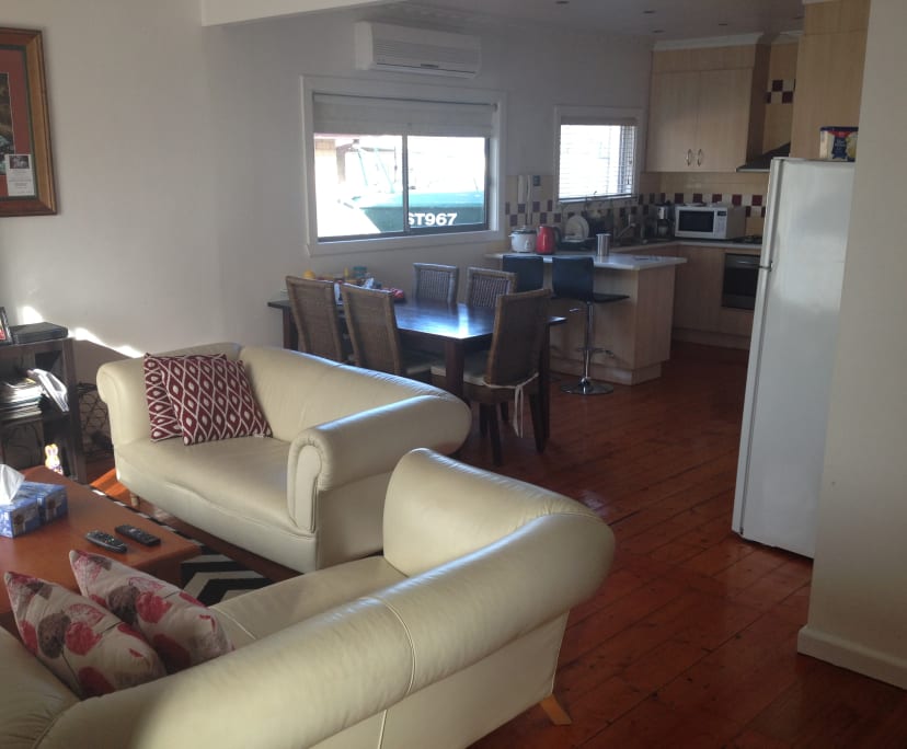 Room for Rent in Mulgrave, Melbourne 300, Furnish...