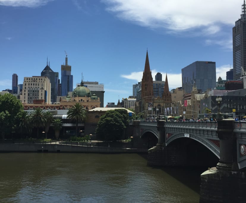 $595, 1-bed, 1 bathroom, Melbourne VIC 3000