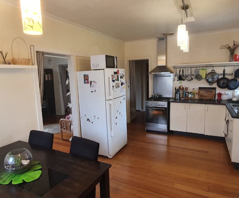$195, Share-house, 3 bathrooms, Saint Albans VIC 3021
