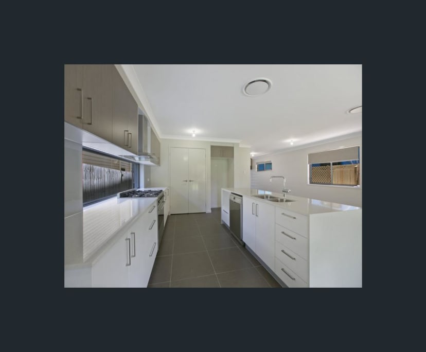 $350, Share-house, 4 bathrooms, Manly West QLD 4179