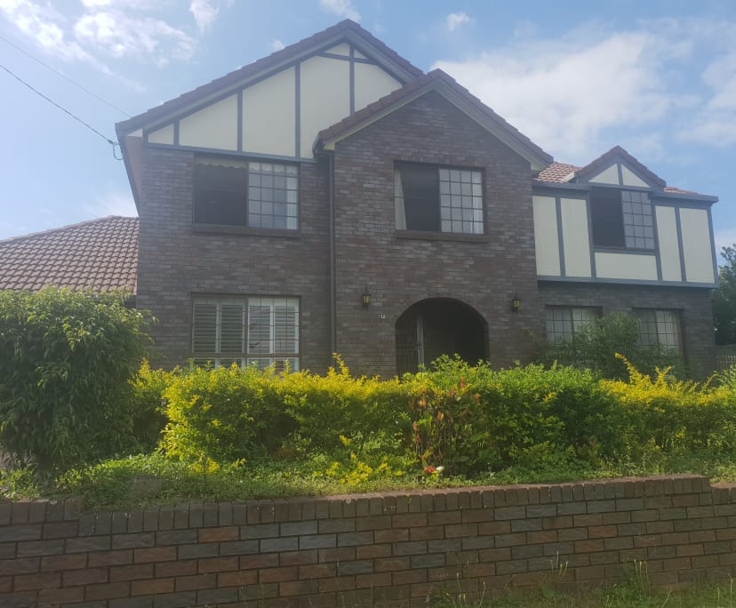 Room in a share house