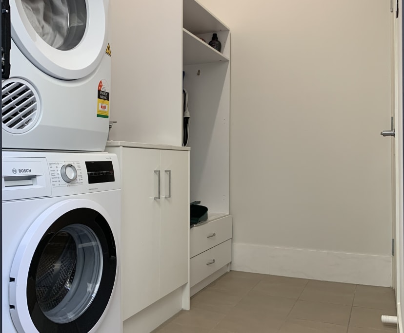 $330, Share-house, 5 bathrooms, Woolloongabba QLD 4102