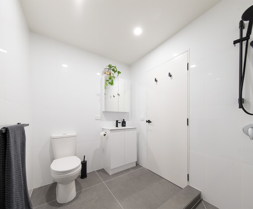 $350, Share-house, 6 bathrooms, Geelong West VIC 3218