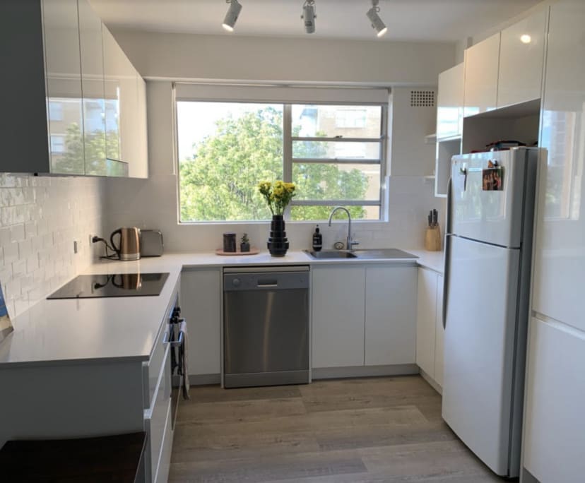 Furnished room in a flatshare