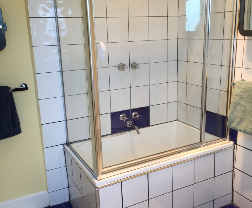 $1,000, Whole-property, 3 bathrooms, St Kilda East VIC 3183