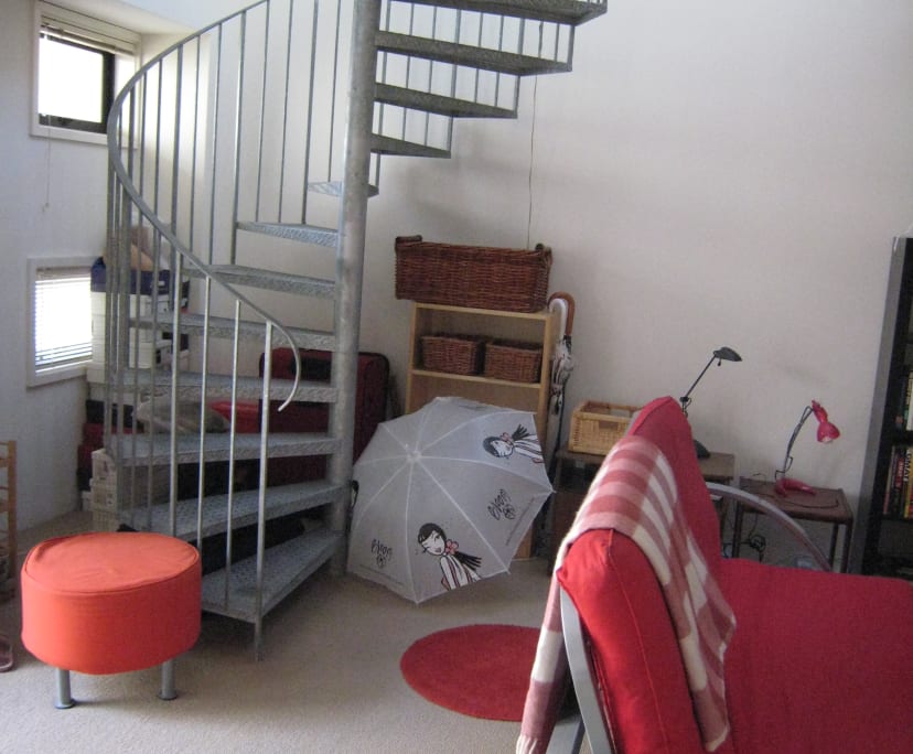 Furnished room in a flatshare