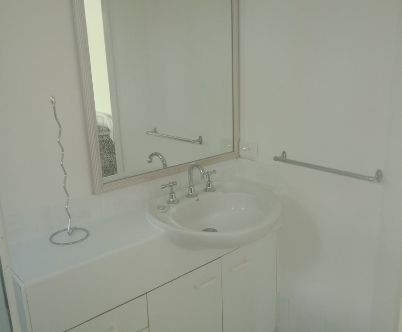 $250, Student-accommodation, 2 bathrooms, Saint Lucia QLD 4067