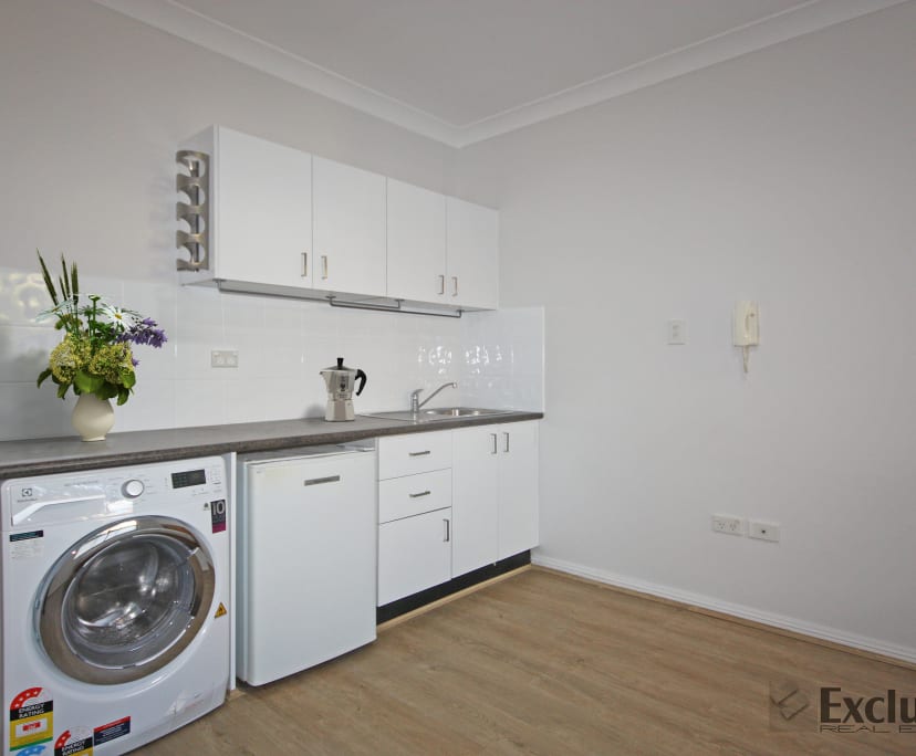 $350, Studio, 1 bathroom, Petersham NSW 2049