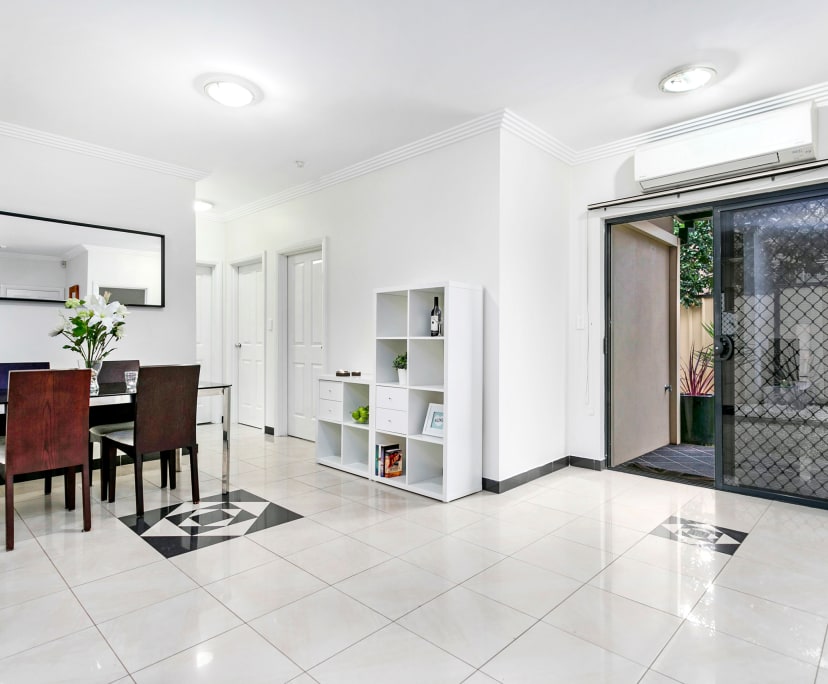 Room in a share house
