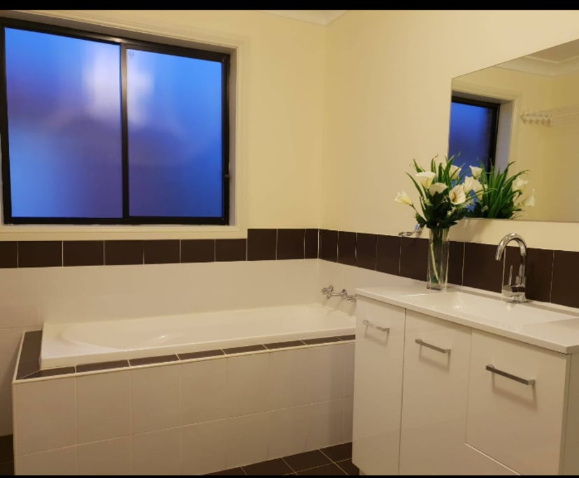 $350, Share-house, 4 bathrooms, Rooty Hill NSW 2766