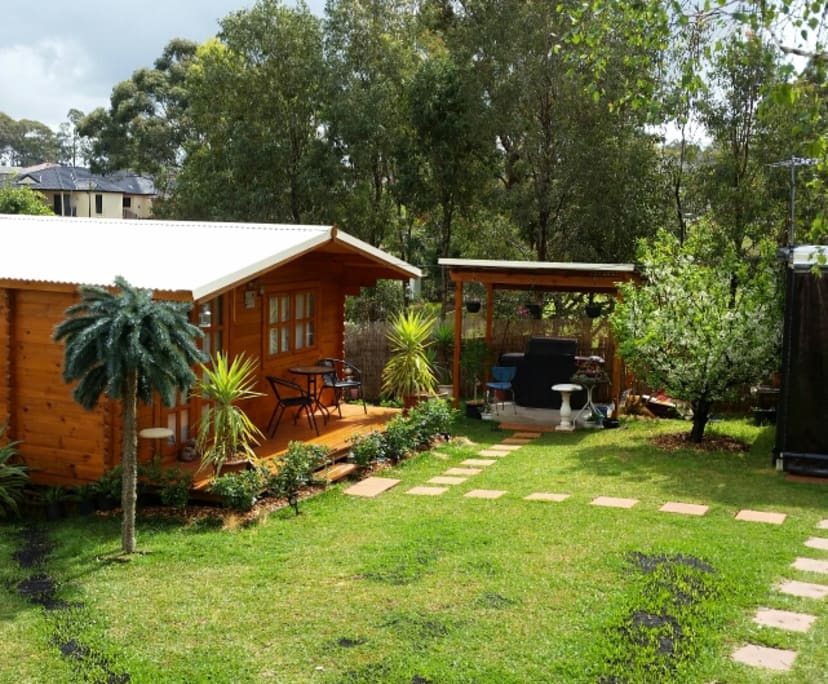 Whole property with 1 room for rent