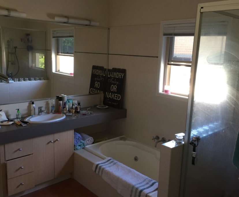 $260, Share-house, 6 bathrooms, Springwood QLD 4127