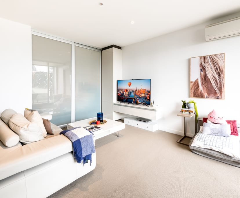 $760, Whole-property, 2 bathrooms, Melbourne VIC 3000