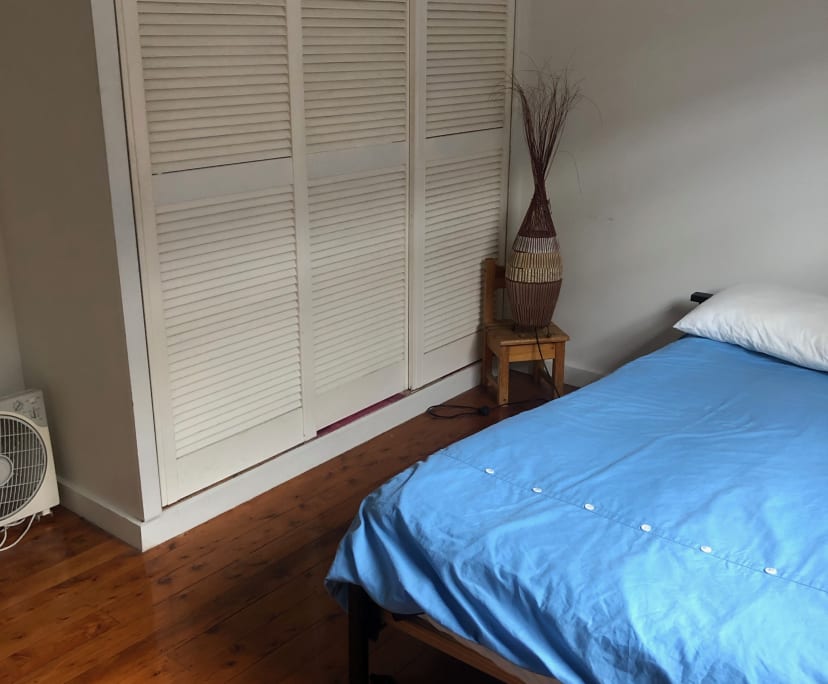 Room in a share house