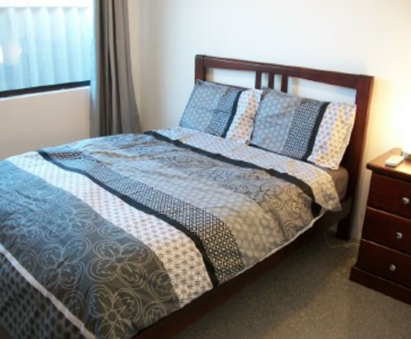 $220, Share-house, 3 bathrooms, Manning WA 6152