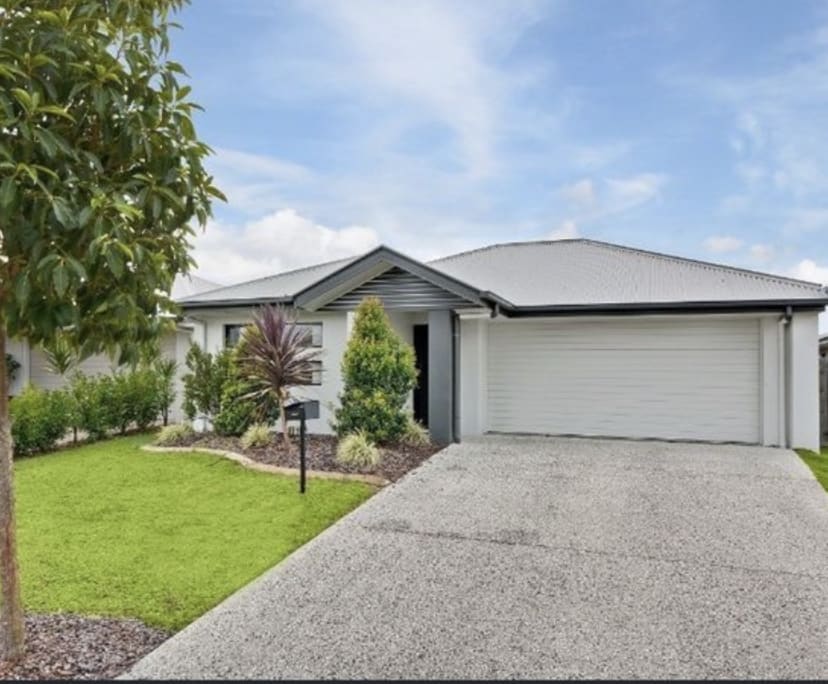Room for Rent in Mountain Creek, Sunshine Coast 1...