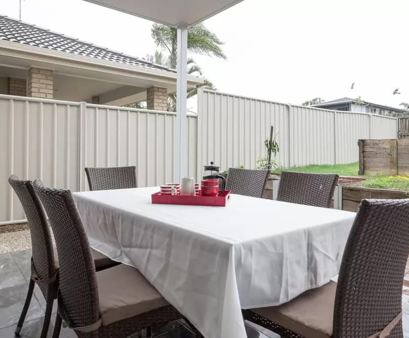 $300-400, Flatshare, 2 rooms, Coopers Plains QLD 4108, Coopers Plains QLD 4108