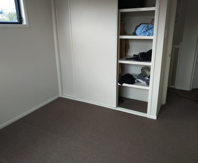 Unfurnished room in a flatshare