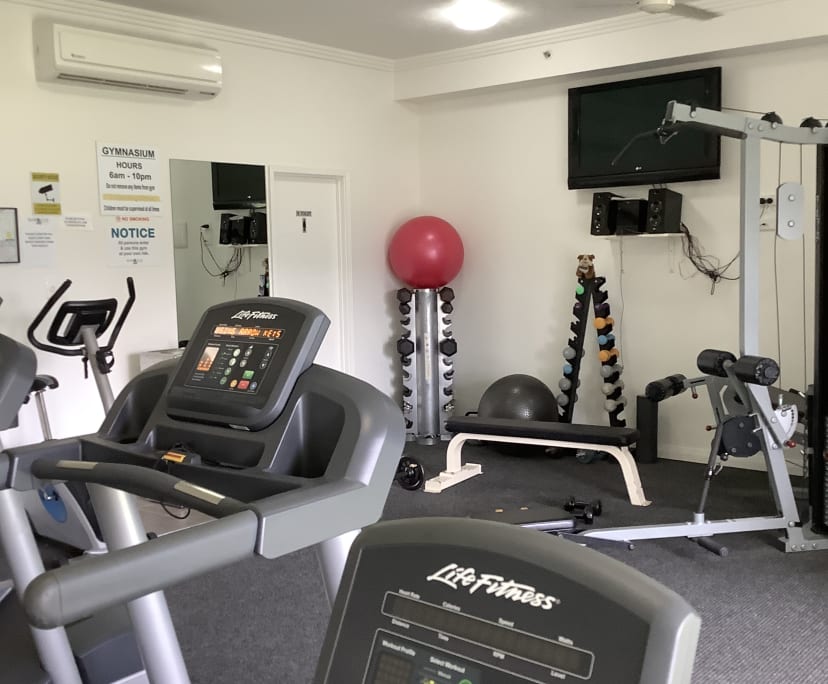 $300, Flatshare, 3 bathrooms, Cairns City QLD 4870