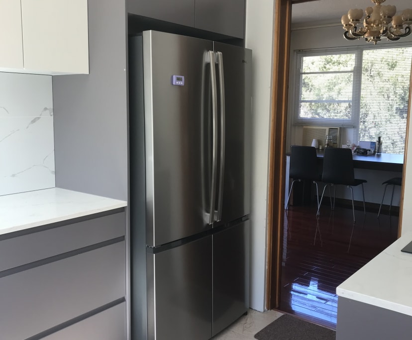 Furnished room in a flatshare