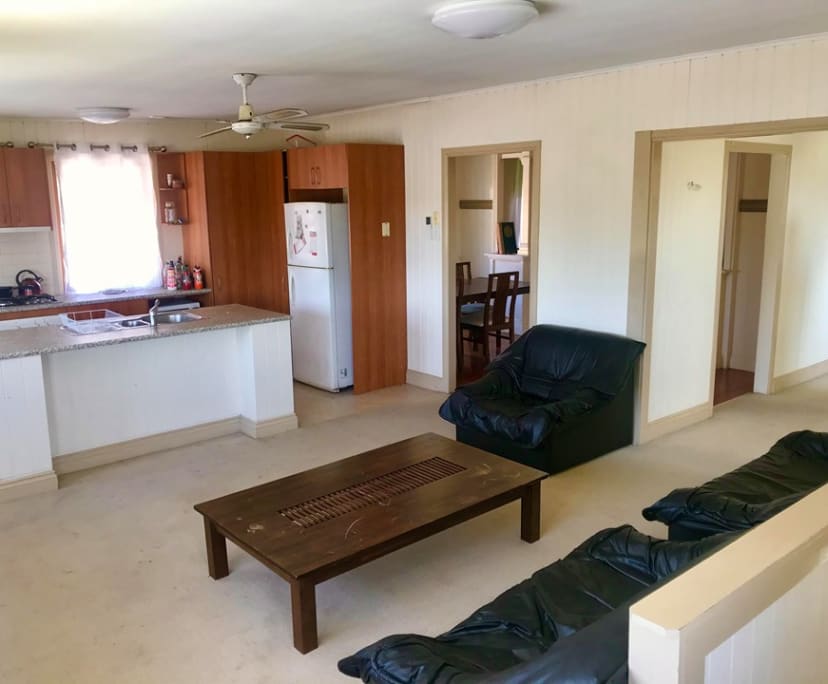 Room in a share house