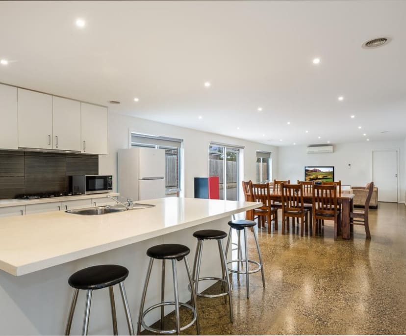 $235, Student-accommodation, 6 bathrooms, Highton VIC 3216