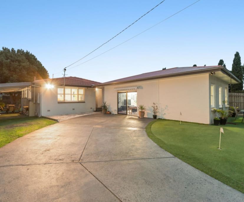 Whole Property for Rent in Seaford, Melbourne 300...