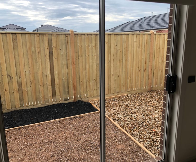 $195, Share-house, 4 bathrooms, Officer VIC 3809