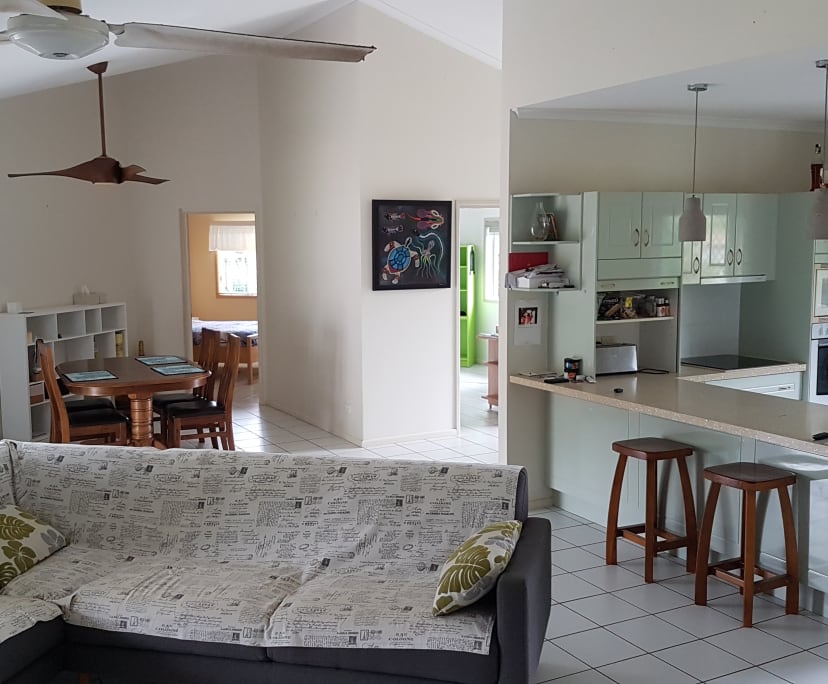 $300, Share-house, 5 bathrooms, Mooroobool QLD 4870