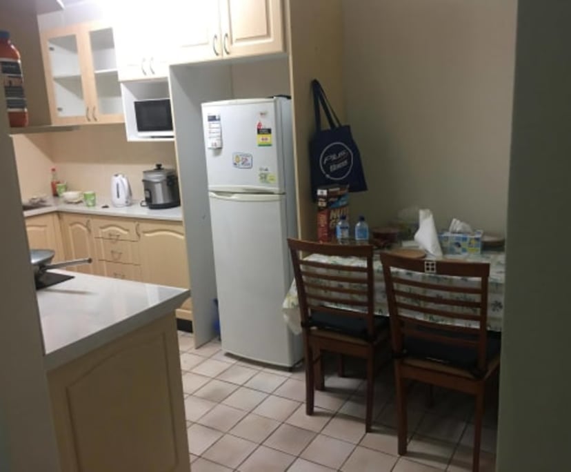 Furnished room in a flatshare