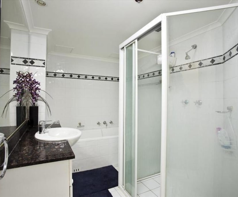 $380, Flatshare, 4 bathrooms, Haymarket NSW 2000