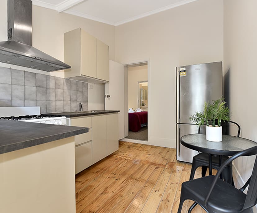 $610, Whole-property, 1 bathroom, Brunswick VIC 3056