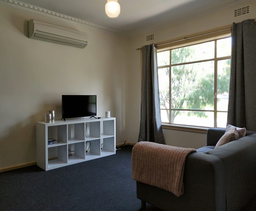 Room for Rent in Wodonga, VIC 100, Unfurnished, S...