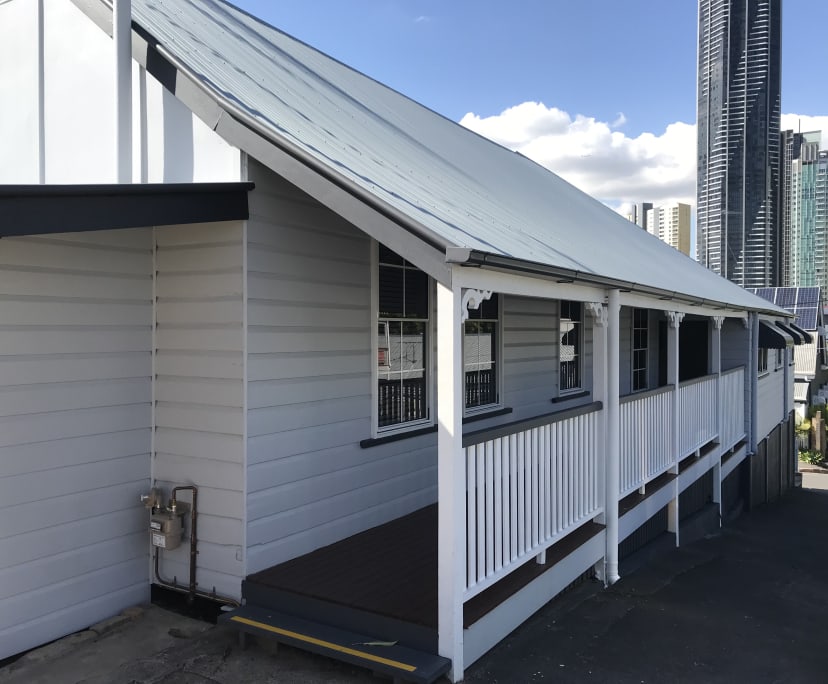 Student for Rent in Spring Hill, Brisb...