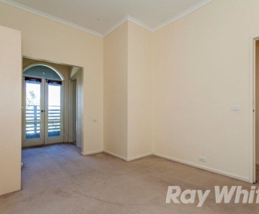 Room for Rent in Blackburn, Melbourne 220, Unfurn...