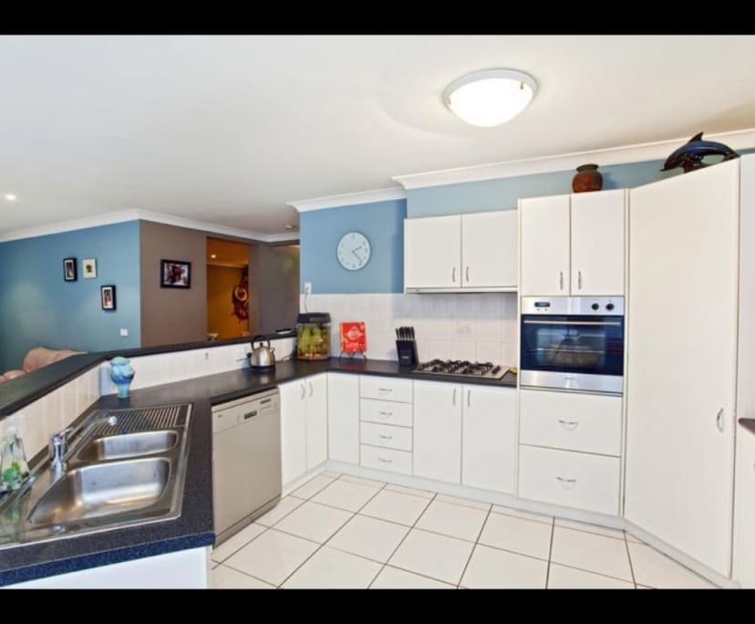 Room for Rent in Casula, Sydney 200, Unfurnished,...