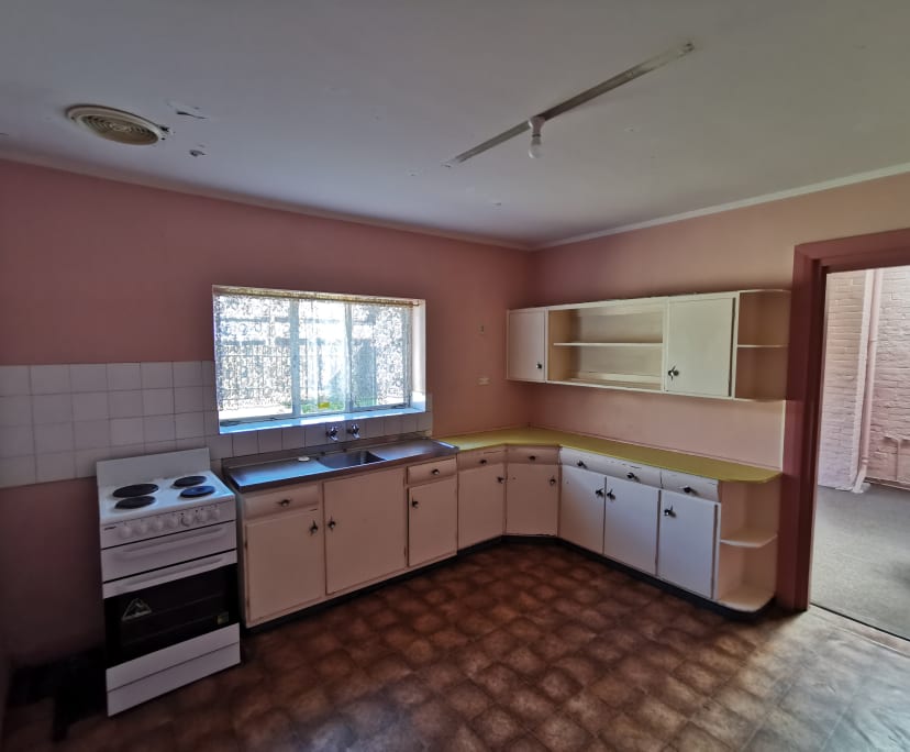 Room in a share house