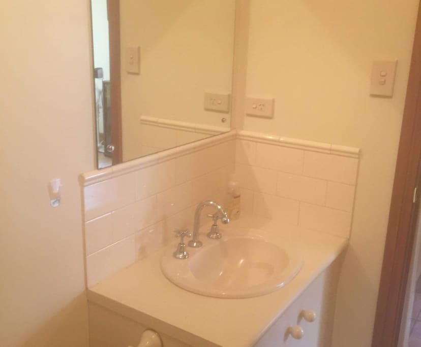 $280, Granny-flat, 1 bathroom, Broken Hill NSW 2880