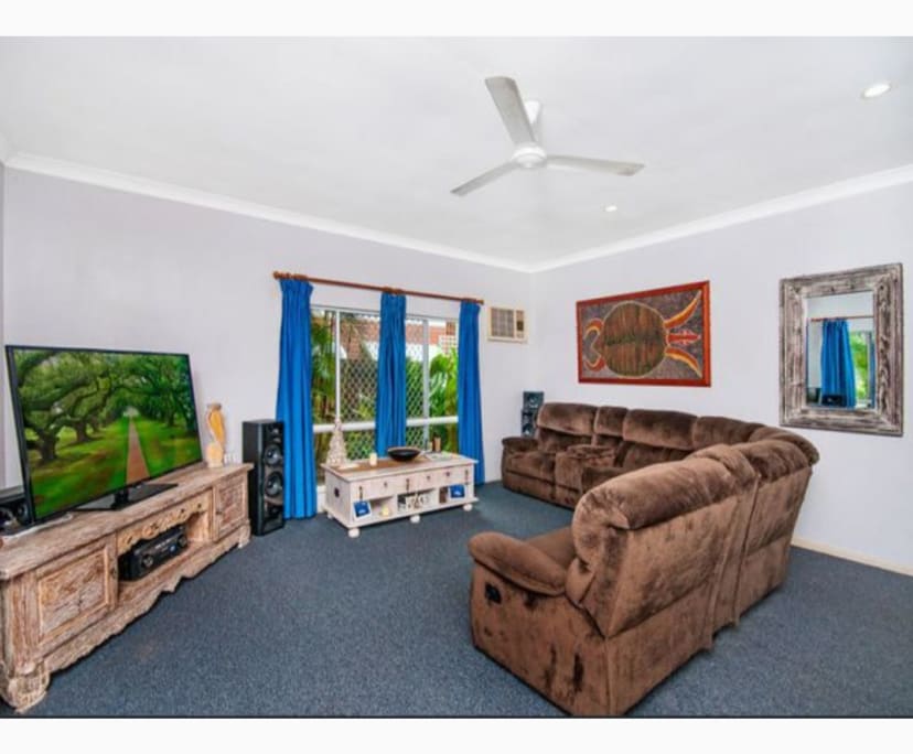 Room in a share house