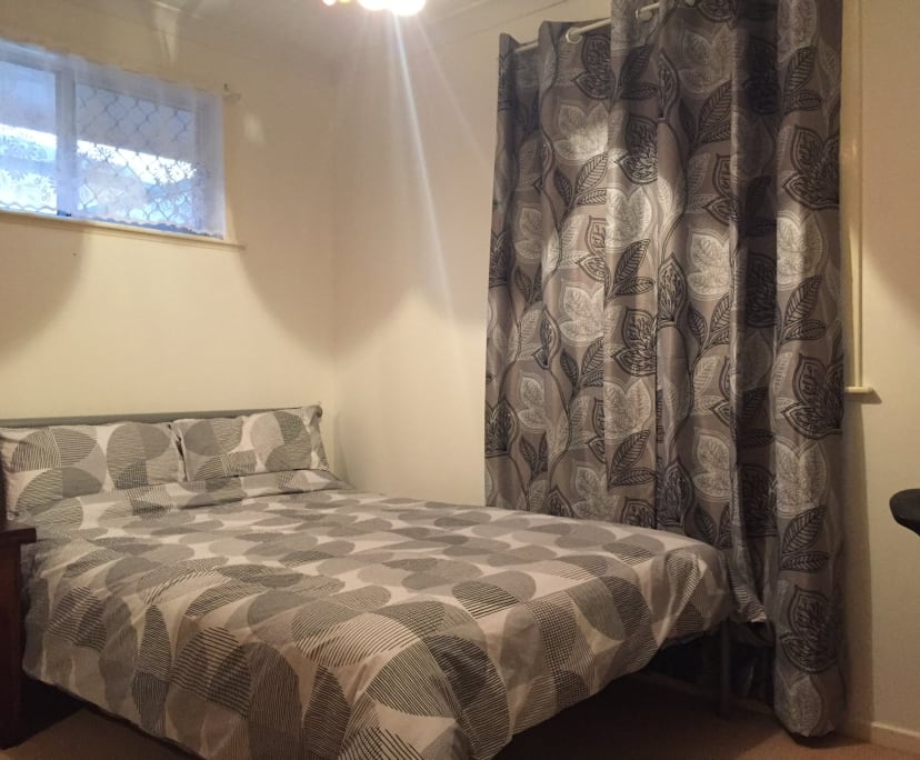$280, Share-house, 3 bathrooms, Newtown QLD 4350